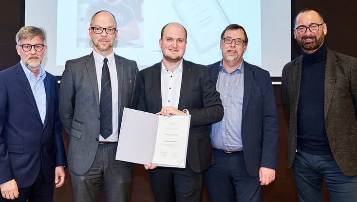Der Preisträger mit den Laudatoren.